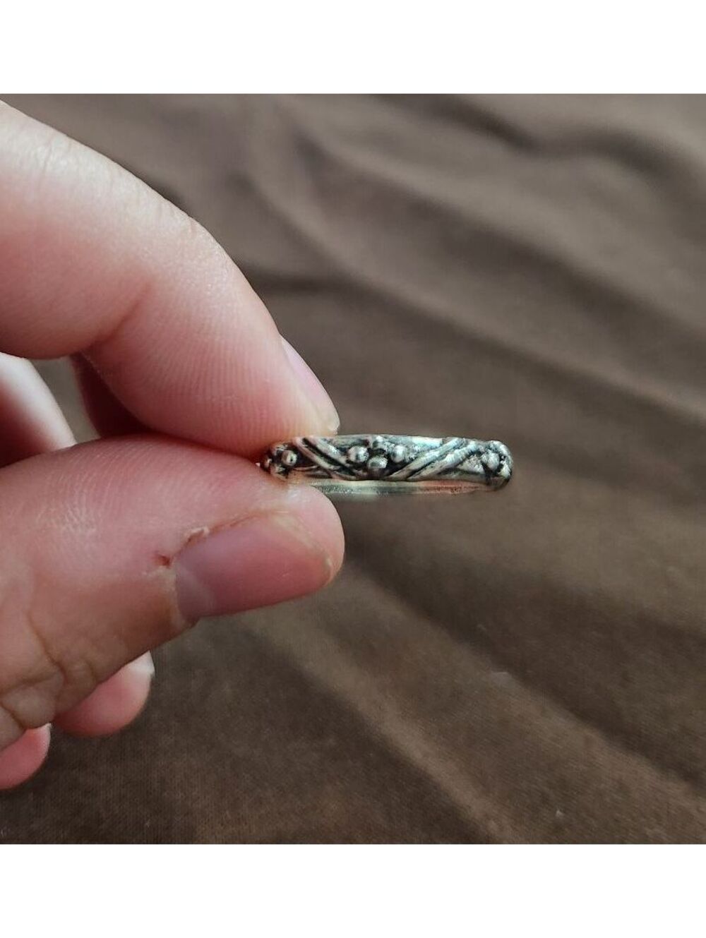 Vintage Style Floral Pattern Fashion Silver Tone Ring Size 6